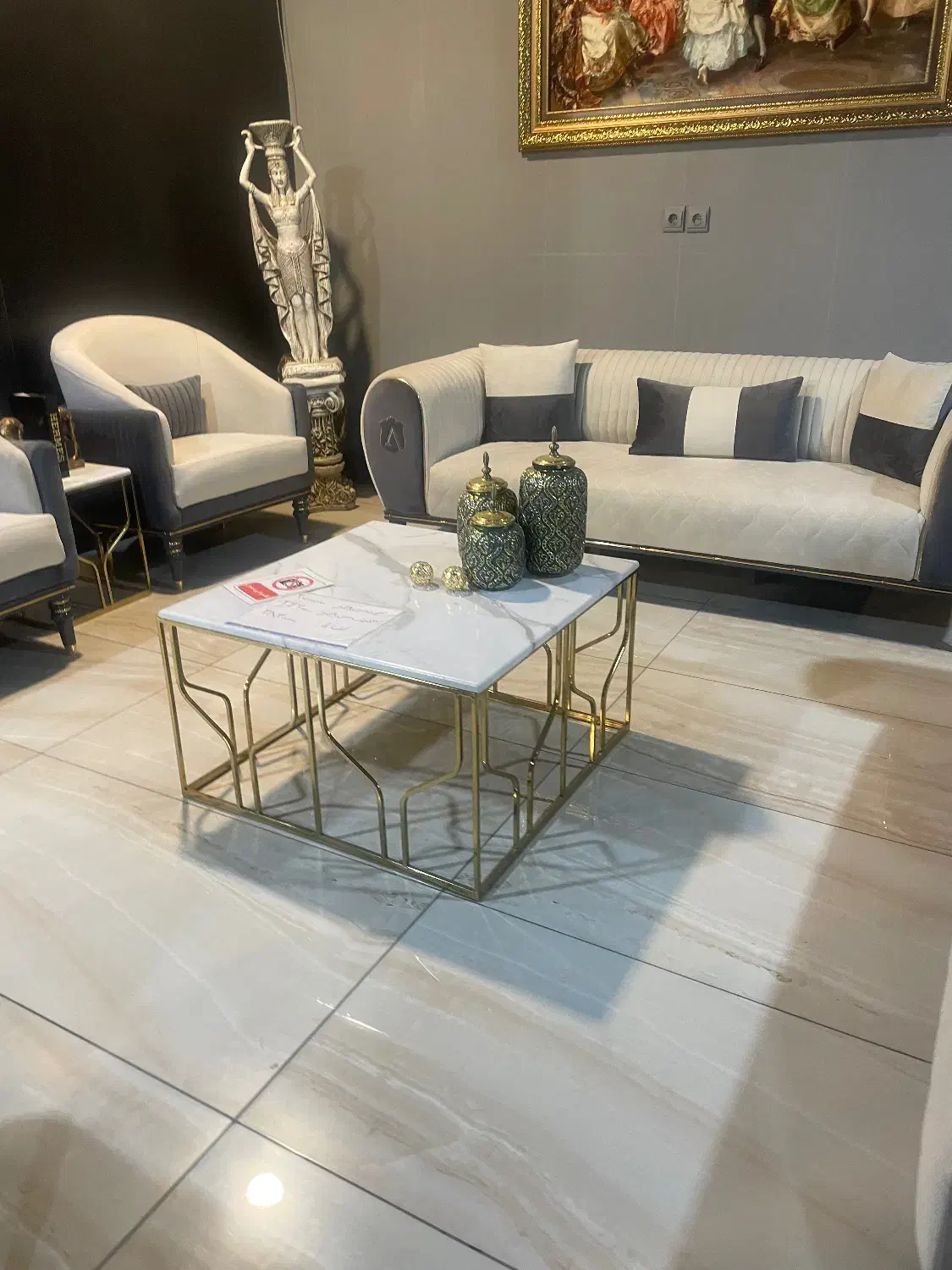 مبل نو مناسب جهیزیه ادارات و مطب ها با قیمت مناسب|مبلمان خانگی و میز عسلی|لنجان, |دیوار