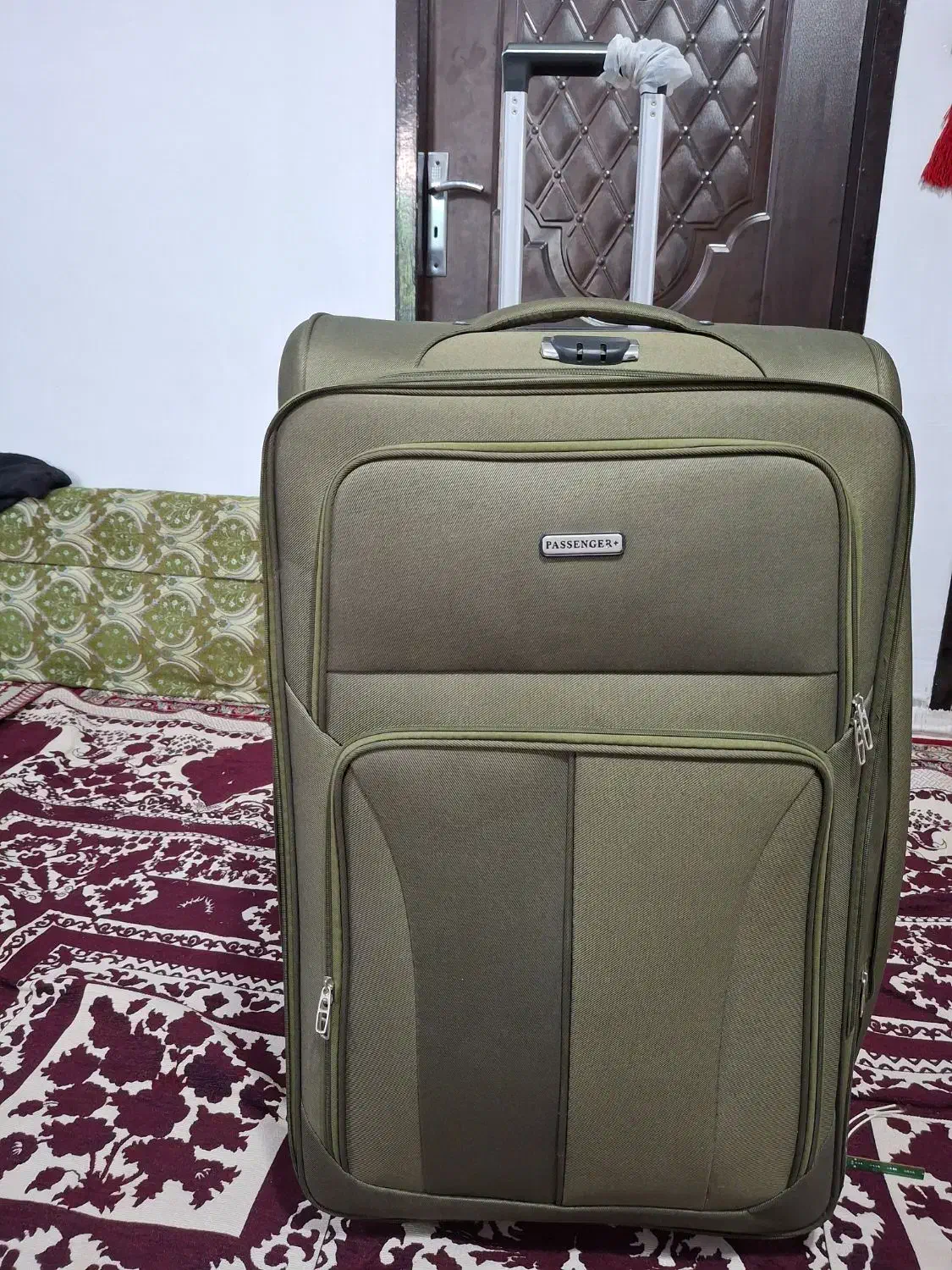 چمدان خارجی اصل|کیف، کفش، کمربند|ایذه, |دیوار