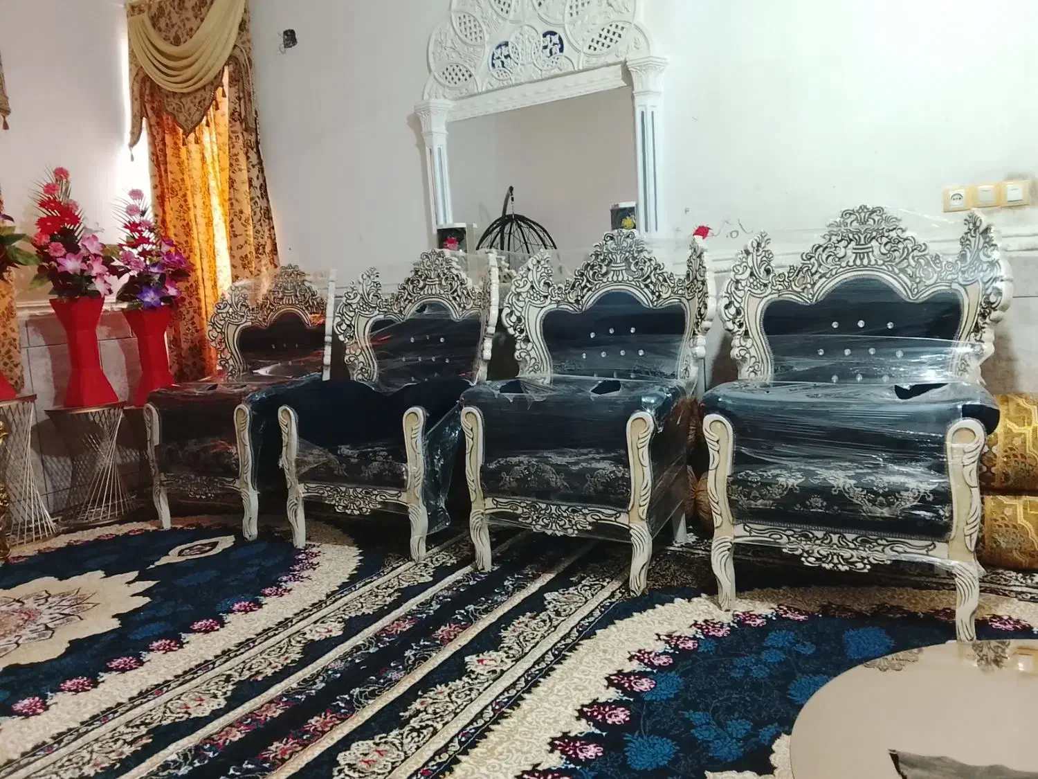 مبل سلطنتی تاج دار|مبلمان خانگی و میز عسلی|سراوان, |دیوار