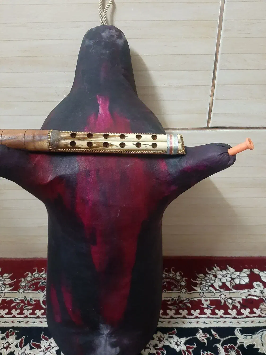 نی انبان|سازهای بادی|زرقان, |دیوار