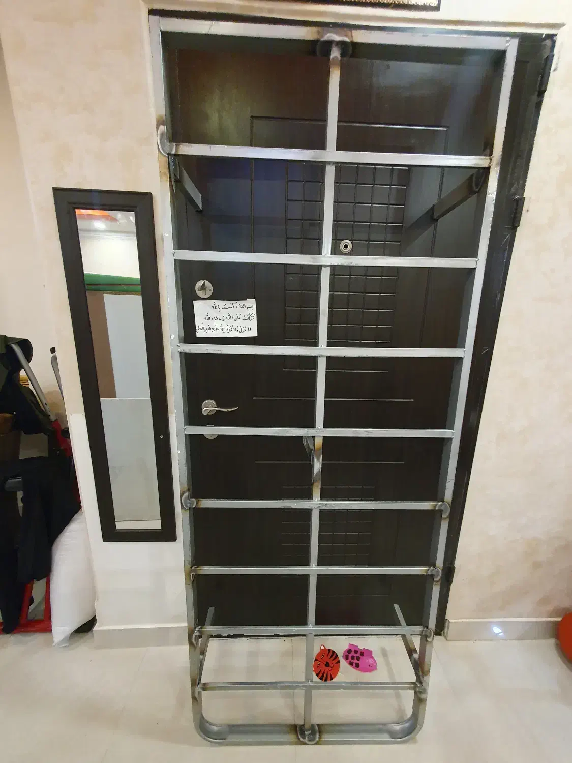 پایه فلزی تخت خواب یک نفره ۷۲ در ۱۹۵ با تخت سفید|تخت و سرویس خواب|تهران, جمالزاده|دیوار