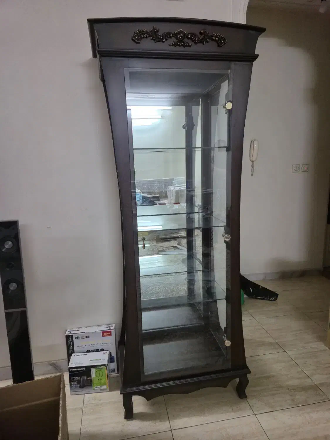 ویترین نو حتی مناسب جهیزیه|بوفه، ویترین، کنسول|اصفهان, شیخ اشراق|دیوار