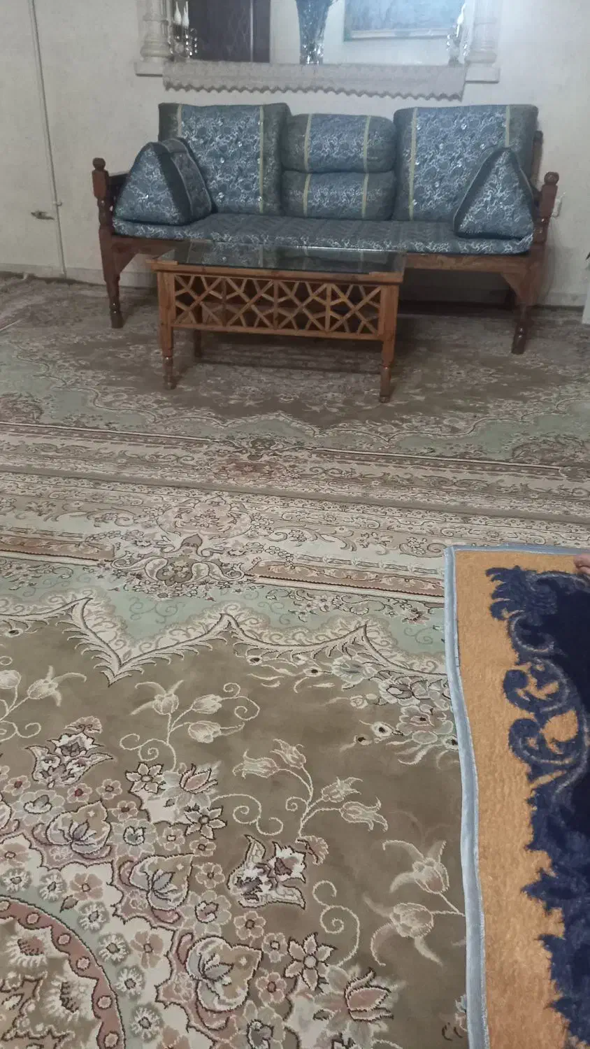 تخت سنتی|مبلمان خانگی و میز عسلی|قم, شاه ابراهیم|دیوار