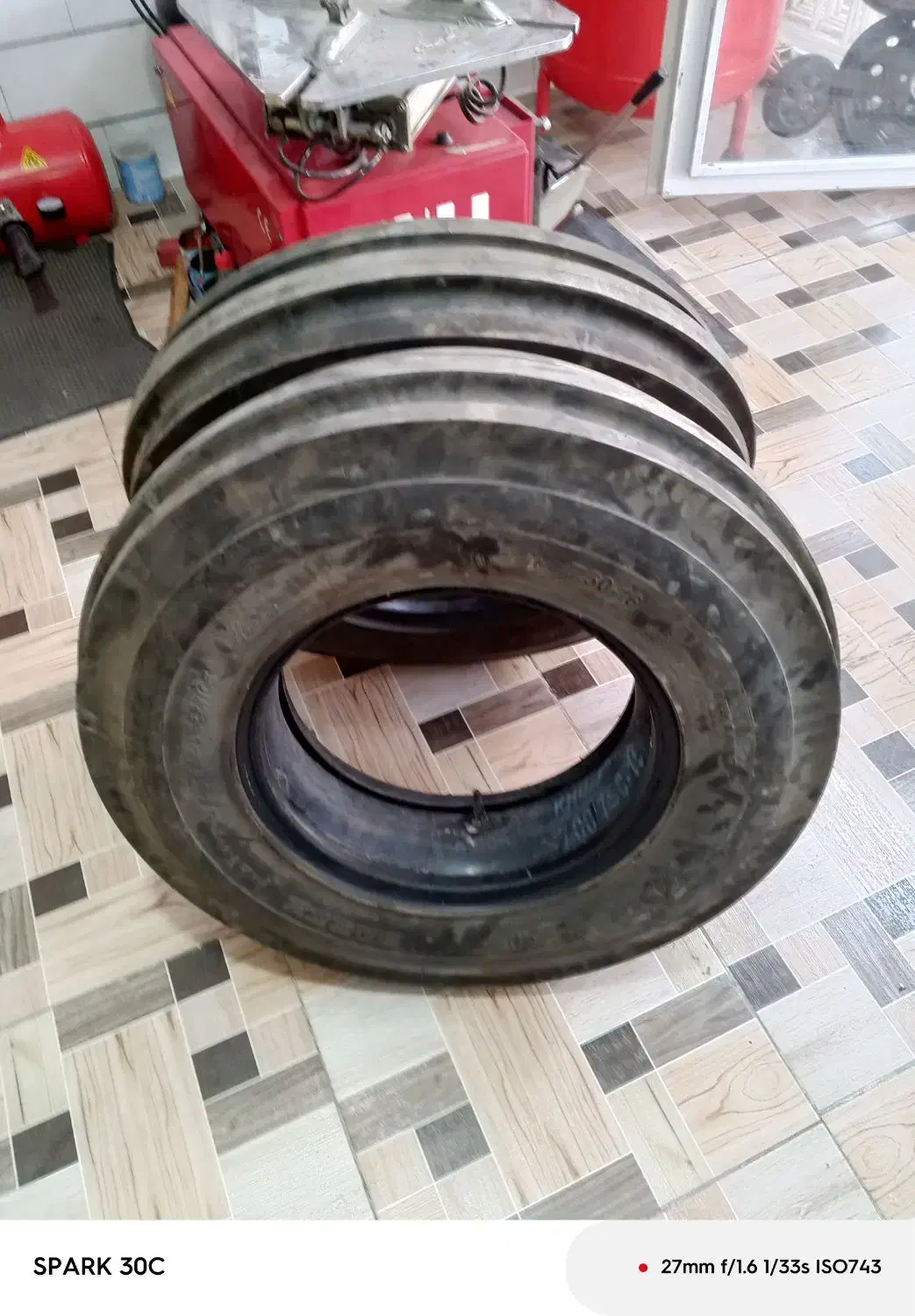 لاستیک نو تراکتور فرگوسن|قطعات یدکی و لوازم جانبی|ورزنه, |دیوار