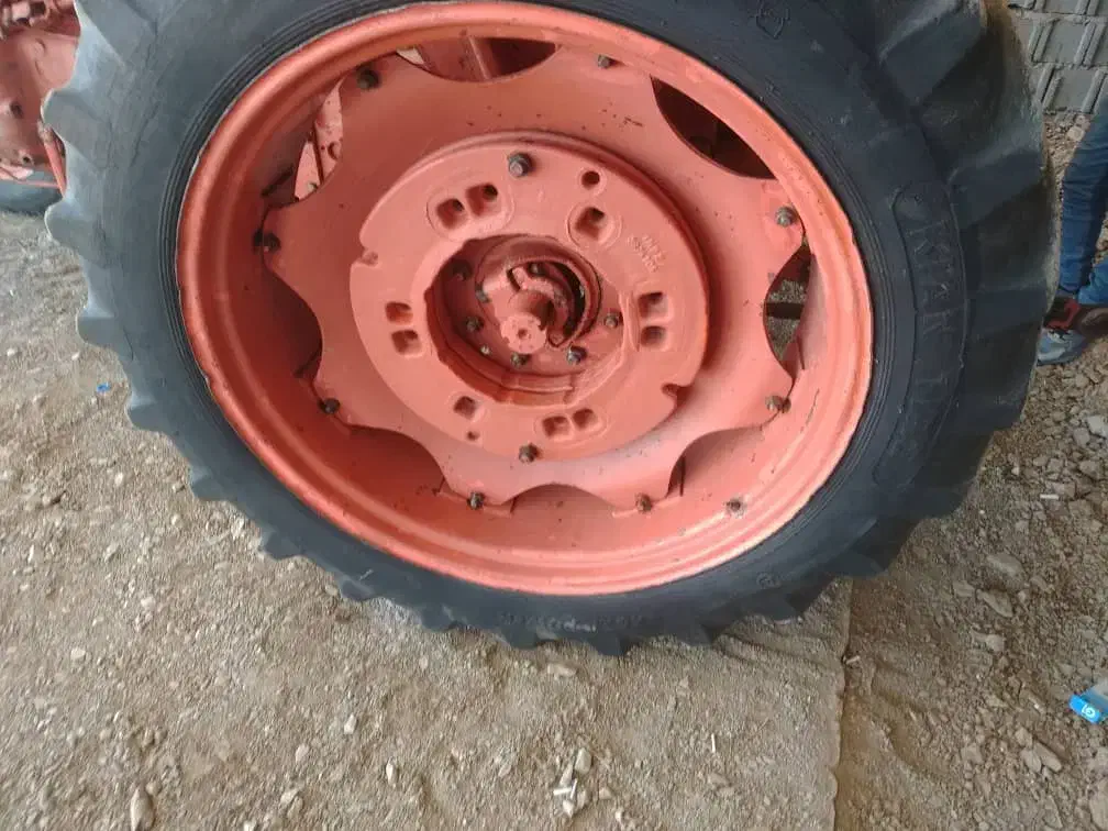 تراکتور رومانی مدل 68 تمام فابریک پلم|خودرو سنگین|بانه, |دیوار