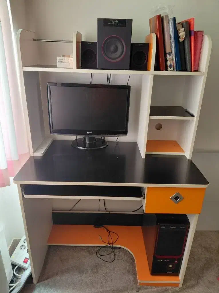 میز کامپیوتر|میز تحریر و کامپیوتر|پاکدشت, پاکدشت (مامازند)|دیوار