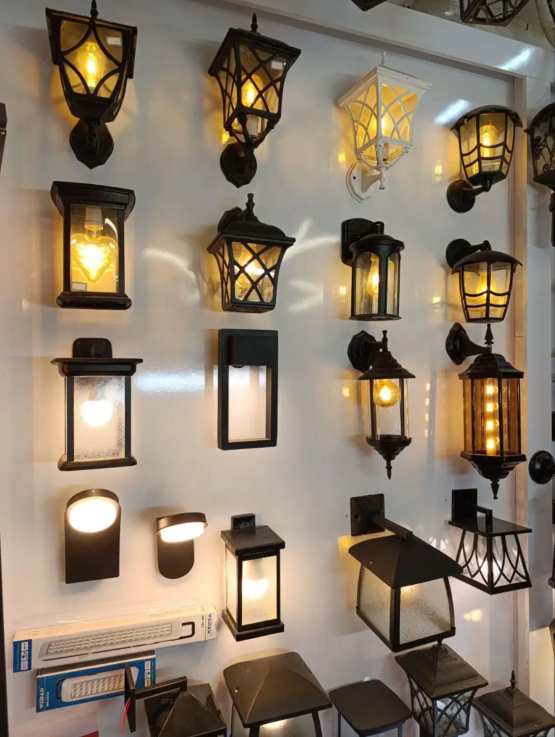 دیواری حیاطی چراغ پارکی لامپ باغی|لامپ و چراغ|مشهد, ده دی|دیوار