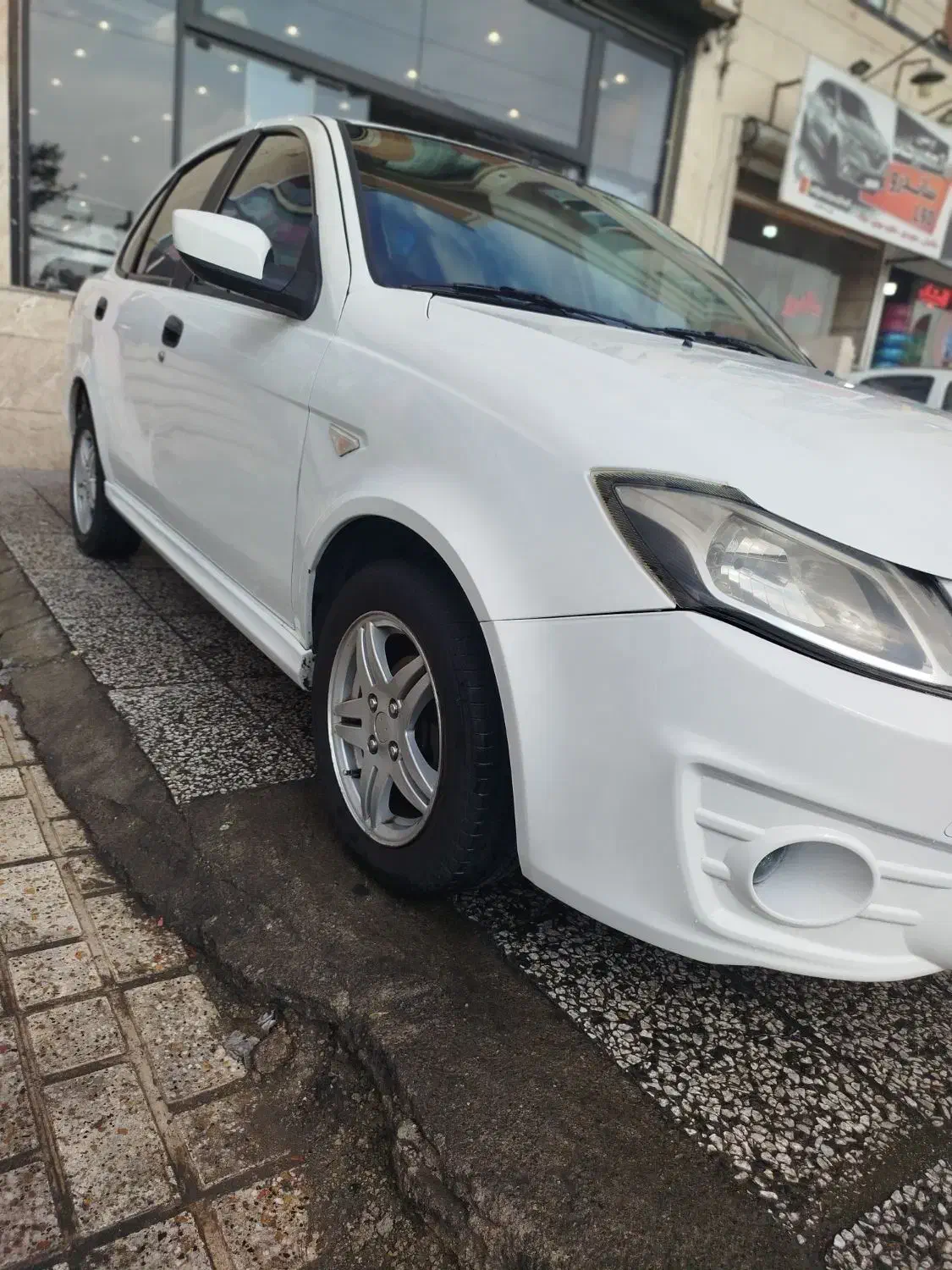 ساینا مدل 1396|خودرو سواری و وانت|تهران, هوانیروز|دیوار