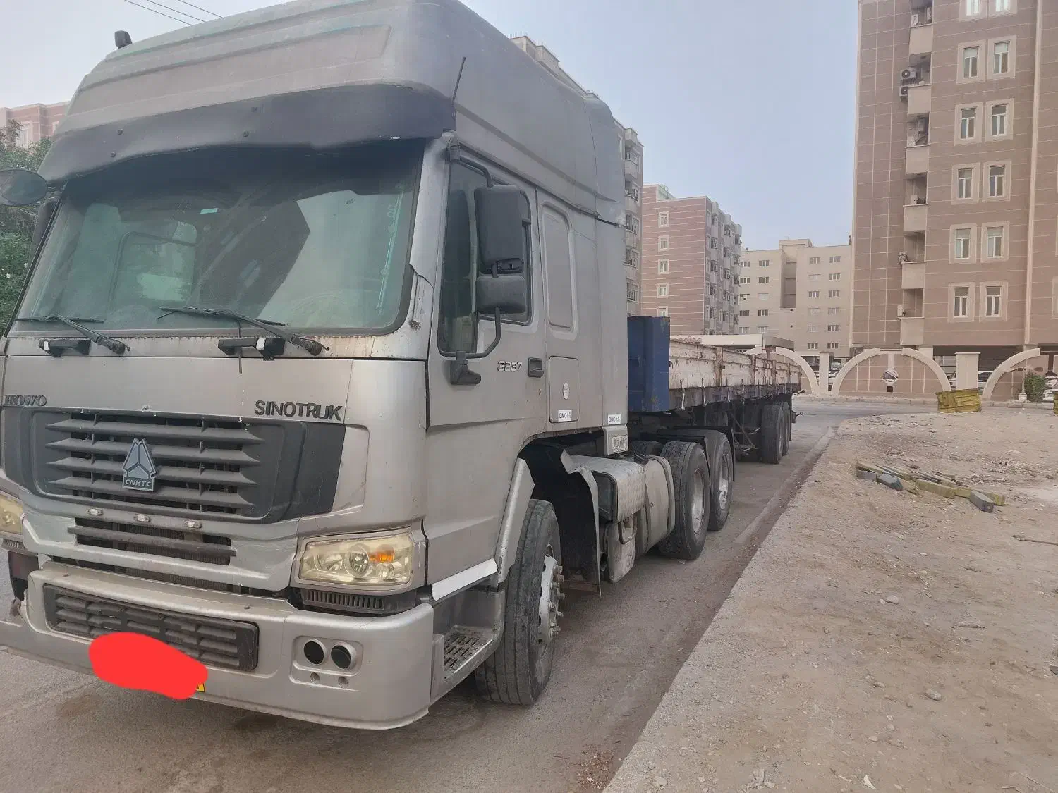 هوو سینوتراک نیمه دوم ۲۰۰۷|خودرو سنگین|بندرعباس, |دیوار