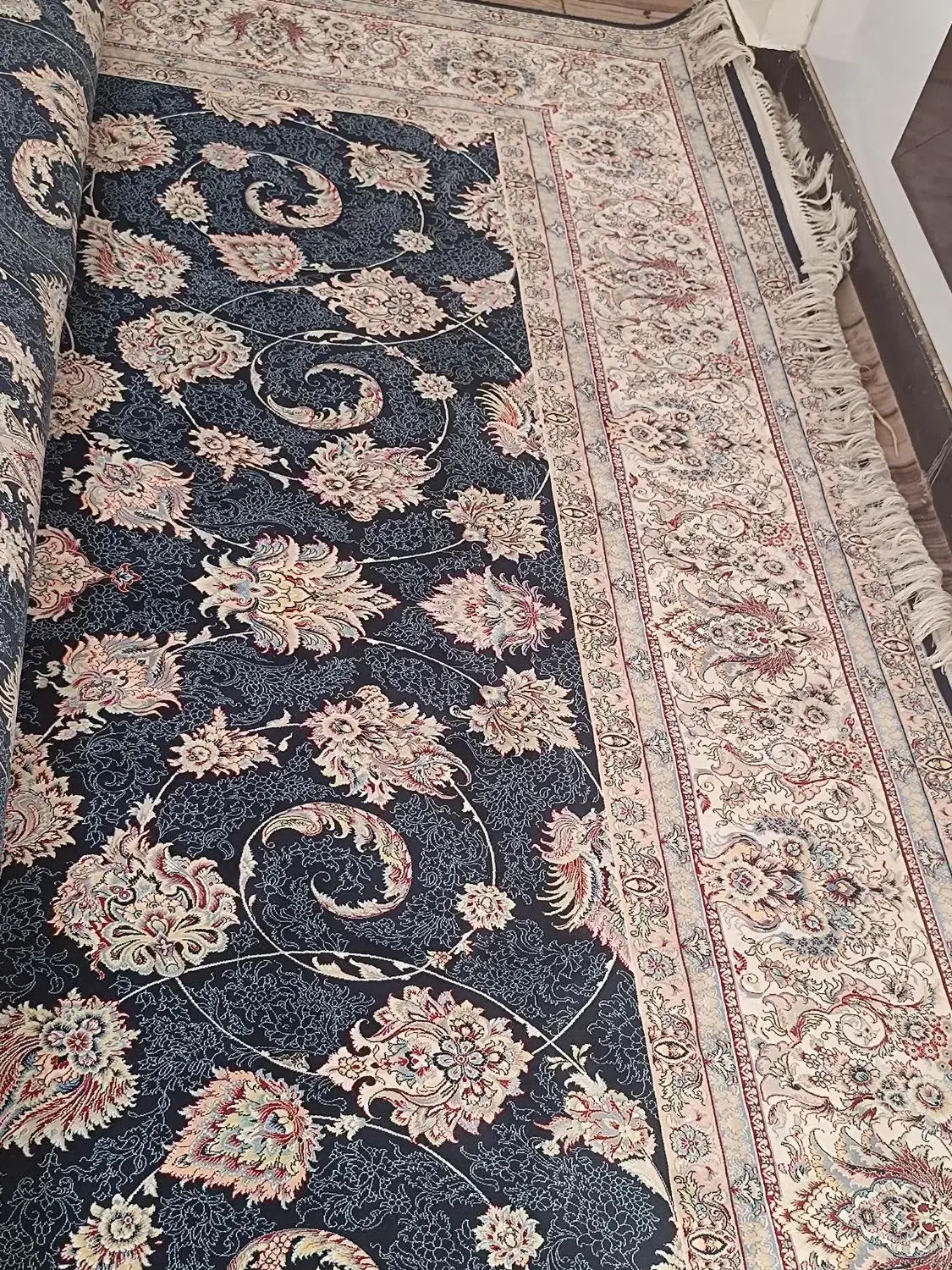 قالی و فرش|فرش|اهواز, بهارستان|دیوار