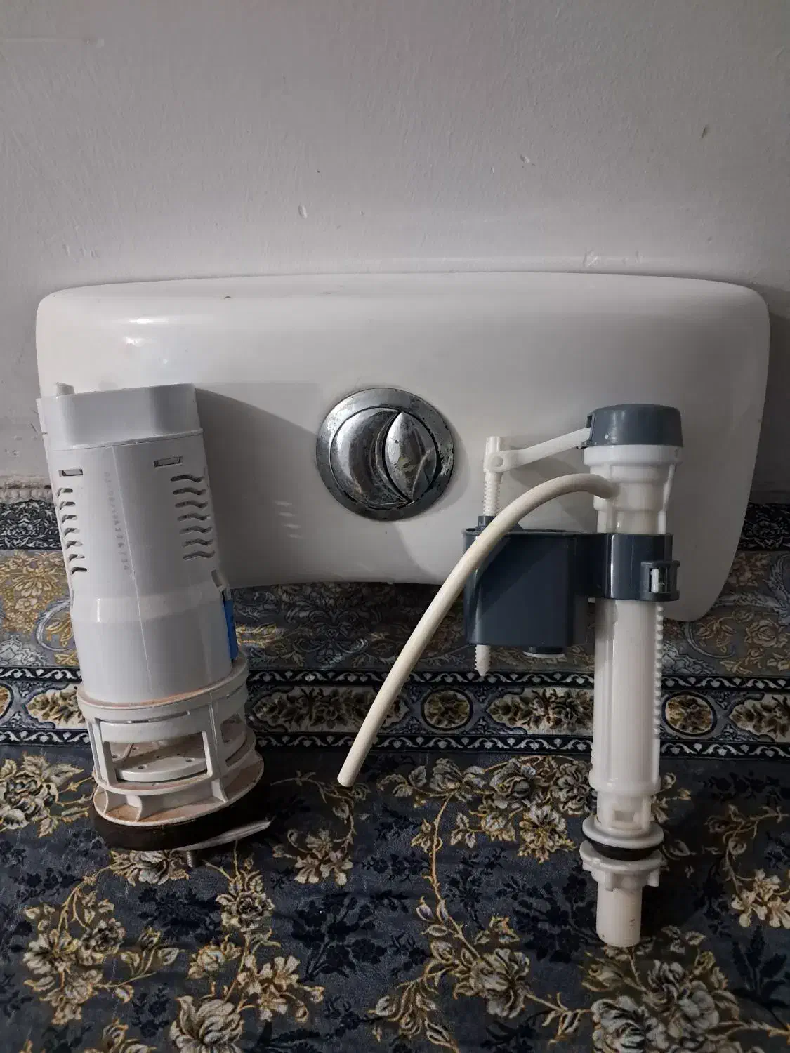 فروش لوازم توالت فرنگی سالم سالم|لوازم سرویس بهداشتی|پرند, فاز ۶|دیوار