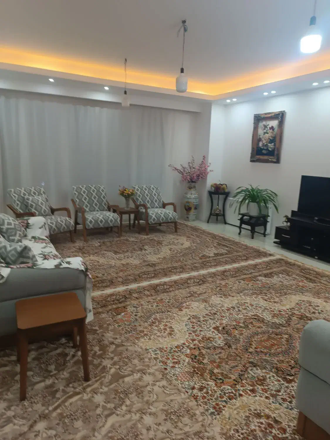 آپارتمان ۱۳۲متری تک واحدی فرهنگیان فازیک|اجارهٔ آپارتمان|کرمانشاه, |دیوار