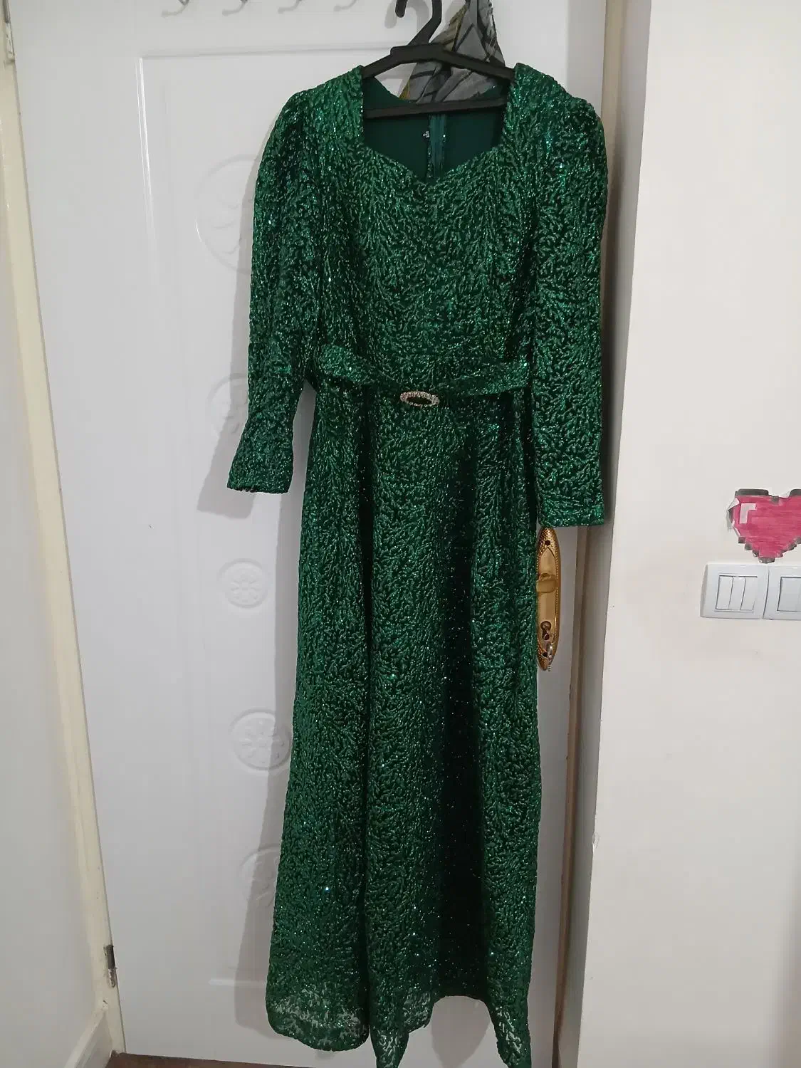 لباس مجلسی|لباس|بندر گناوه, |دیوار