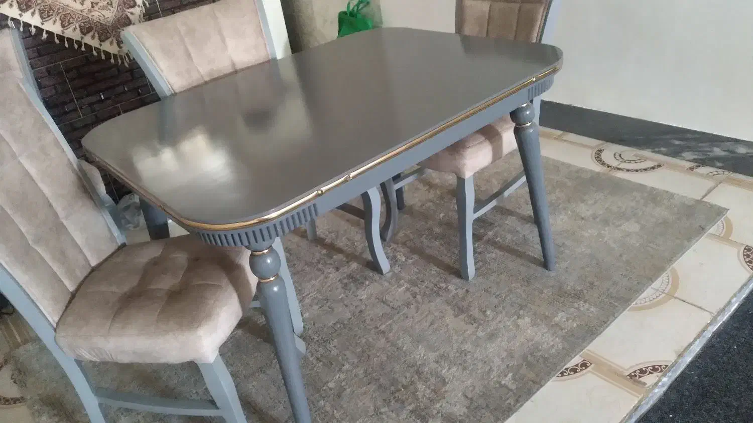 ناهارخوری ۴نفره ۲ماه خریدم و زیرقیمت میفروشم|میز و صندلی غذاخوری|دوگنبدان, |دیوار