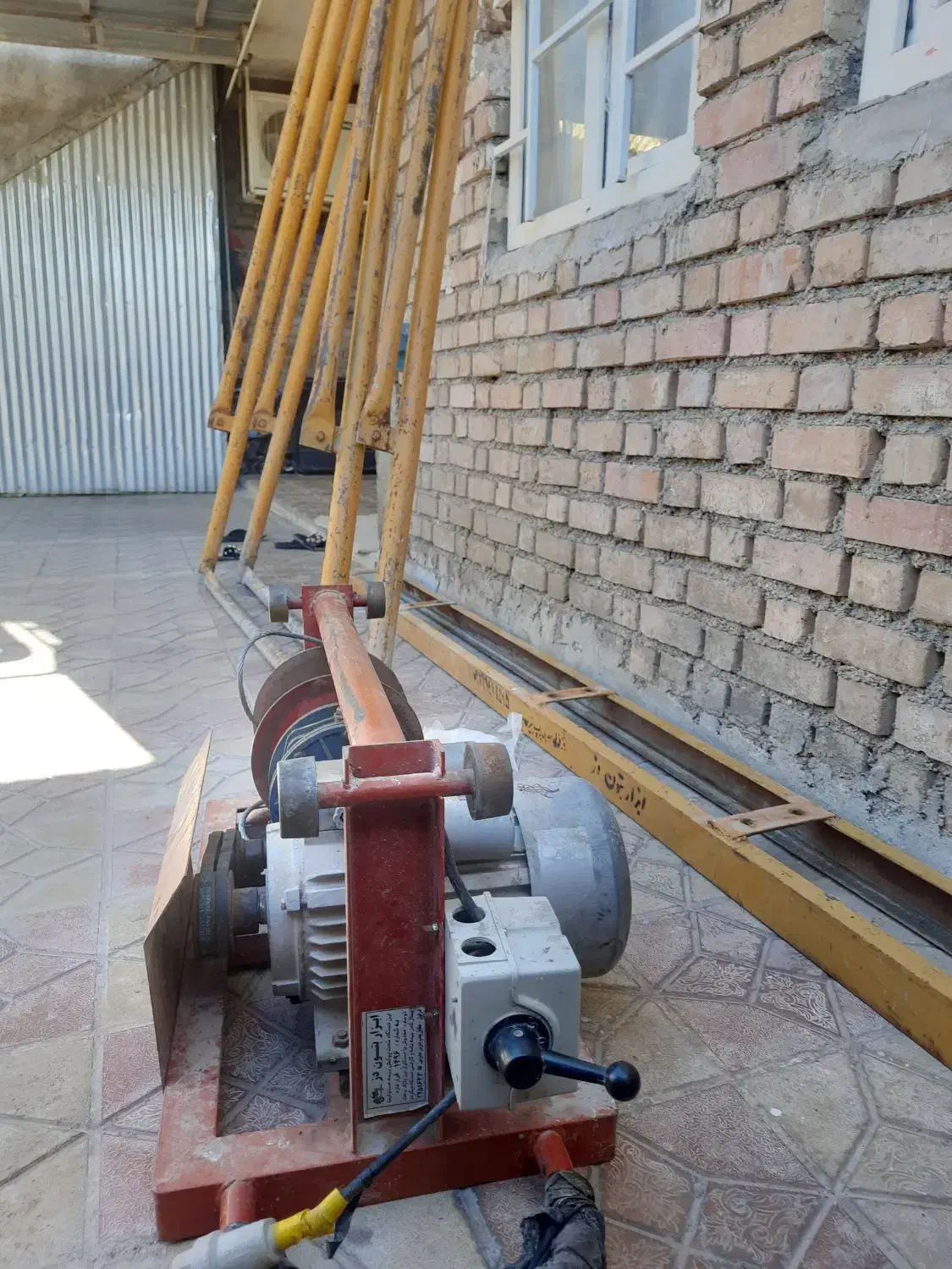 فروش بالابر ساختمانی ،به شرط تمیز بودن وکم کارکرد|مصالح و تجهیزات ساختمان|آبدانان, |دیوار