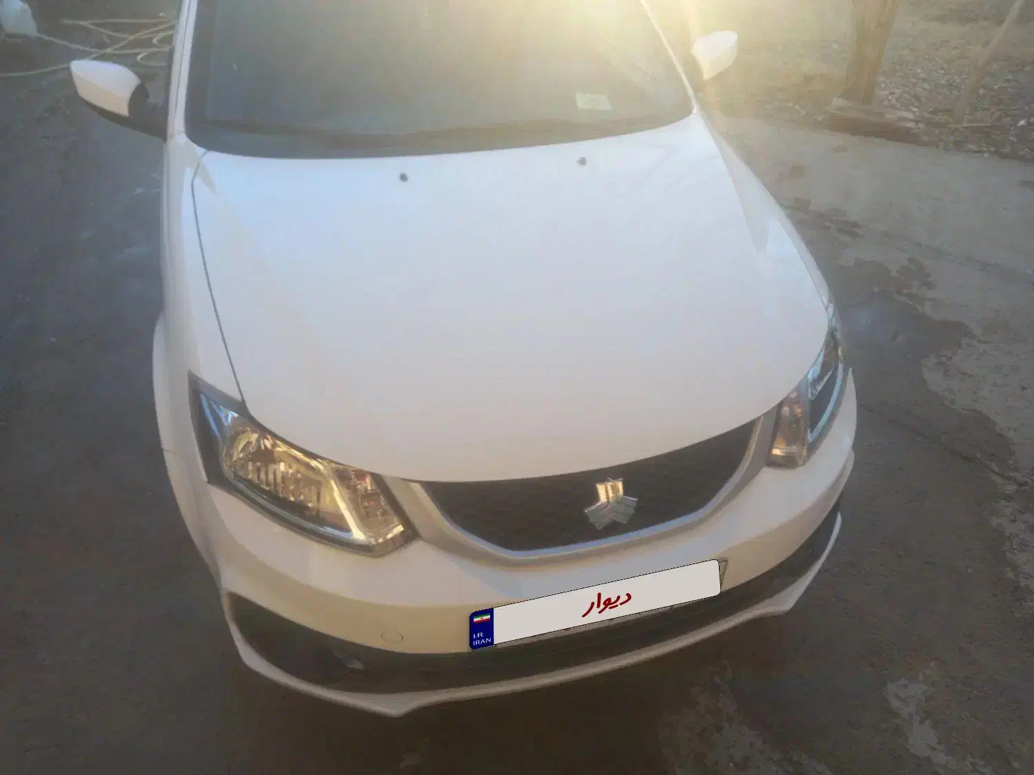 ساینا ۴۰۱s|خودرو سواری و وانت|بروجرد, |دیوار