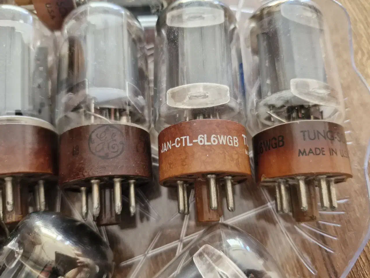 ۱۳ عدد لامپ خلا پاور آمپلیفایر 6L6wgb|سیستم صوتی خانگی|تهران, سلسبیل جنوبی|دیوار