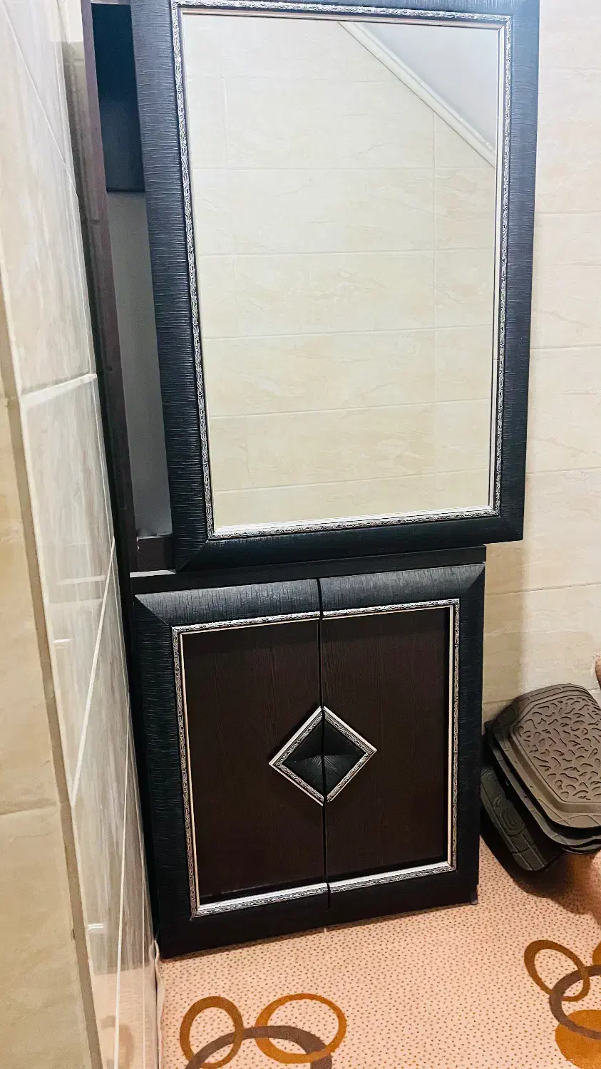 جاکفشی|جاکفشی، کمد، دراور|اسلام‌شهر, شهرک الهیه|دیوار