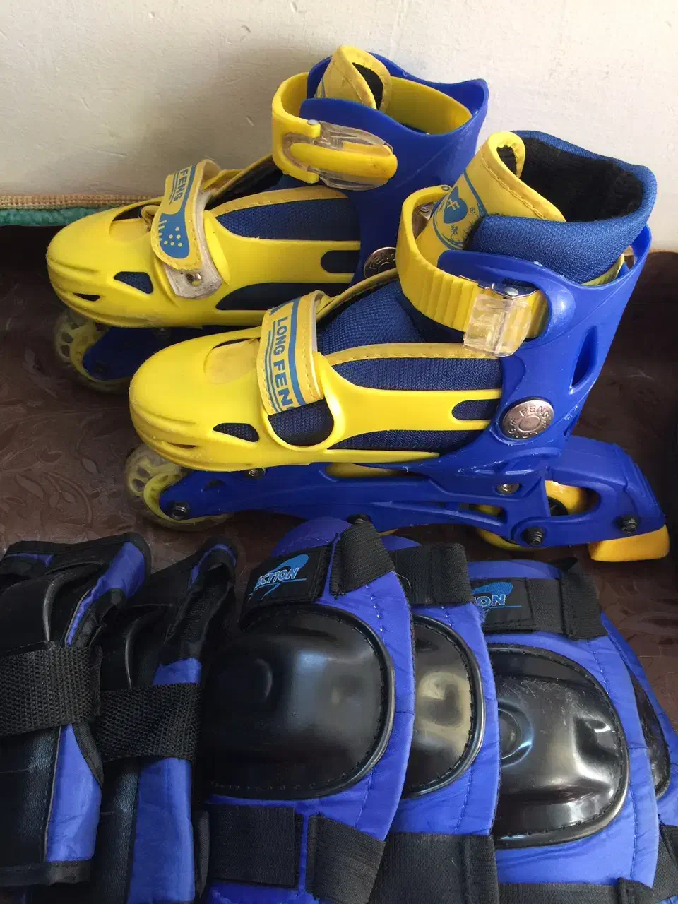 اسکیت با ست کامل|دوچرخه، اسکیت، اسکوتر|زنجان, |دیوار