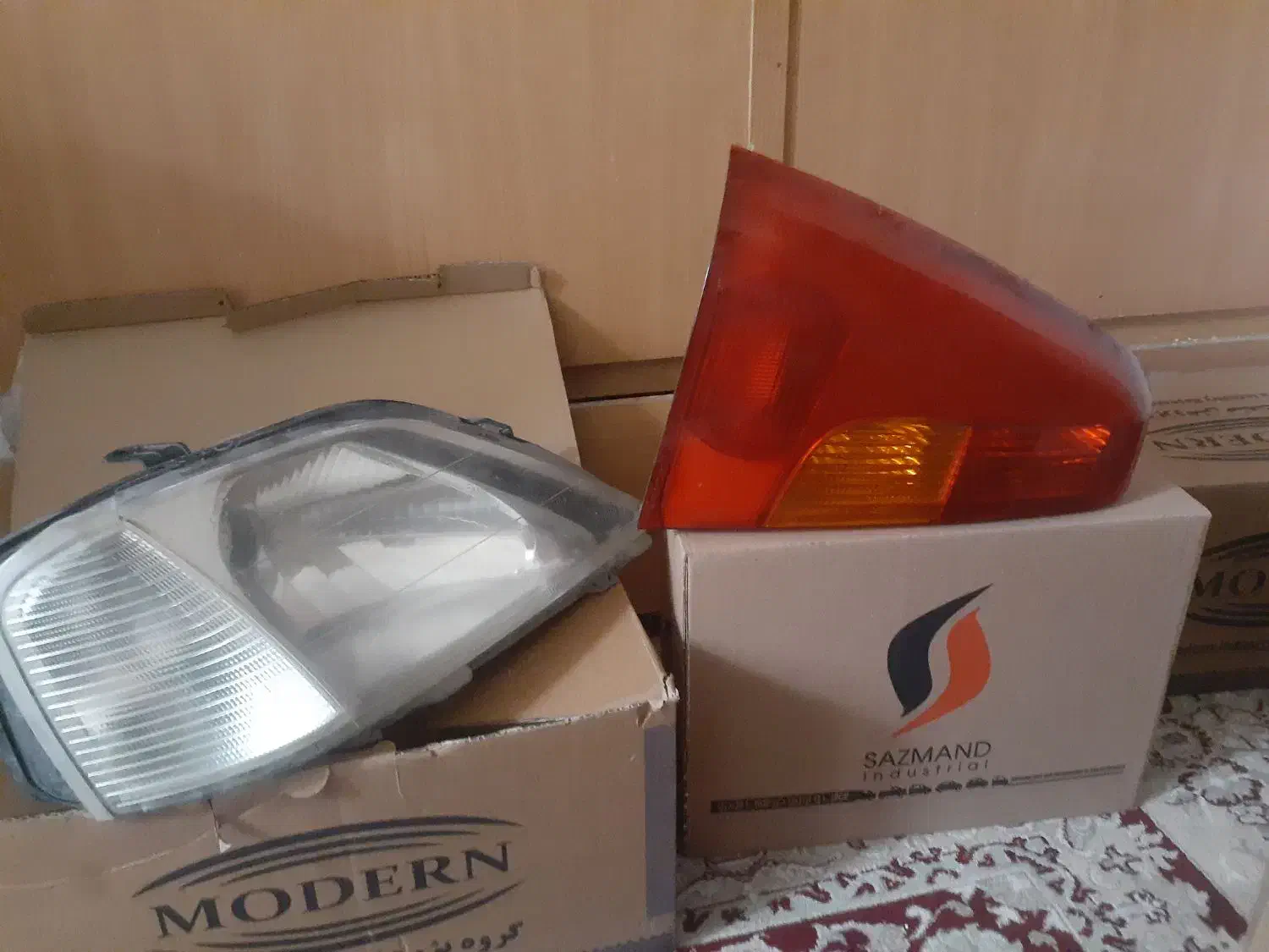 دو عدد چراغ جلو و دو عدد چراغ عقب ال ۹۰|قطعات یدکی و لوازم جانبی|محمدیه-قزوین, |دیوار