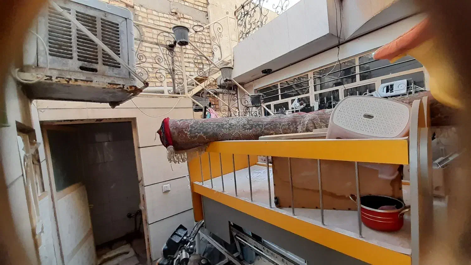 فرش۶متری و۱۲متری قرمز|فرش|نیشابور, ده حلاج|دیوار