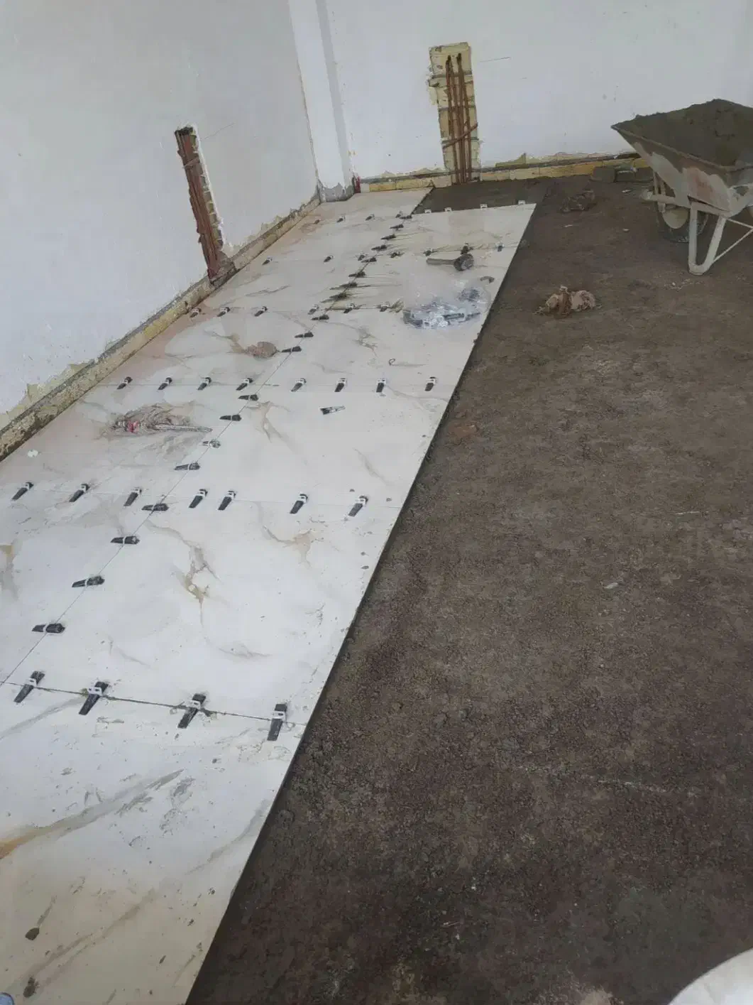 سنگ کاری کاشی کاری پیمان کاری|خدمات پیشه و مهارت|کیاشهر, |دیوار