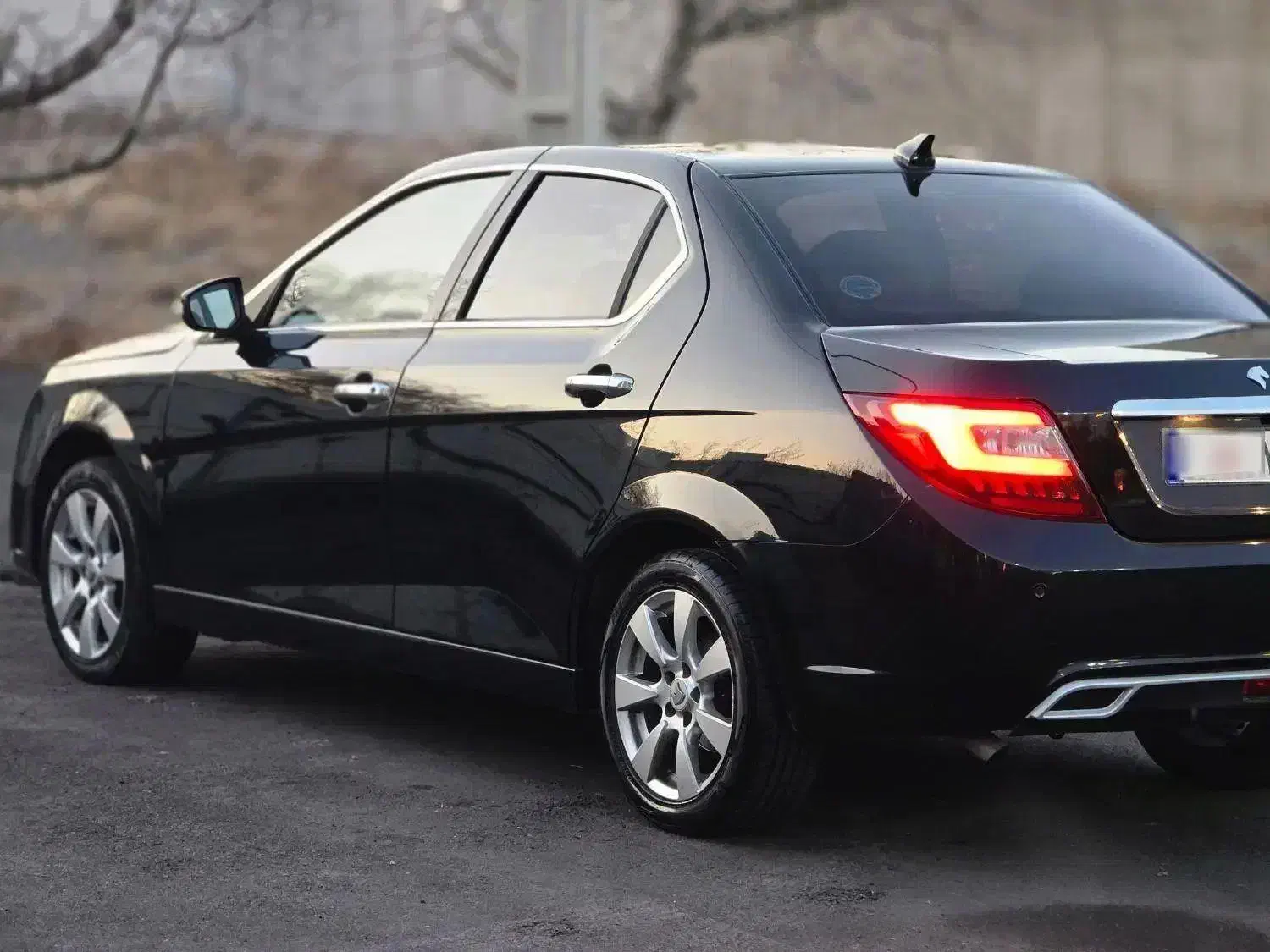 دنا پلاس ۶ دنده ۱۴۰۲ در حد|خودرو سواری و وانت|تبریز, |دیوار