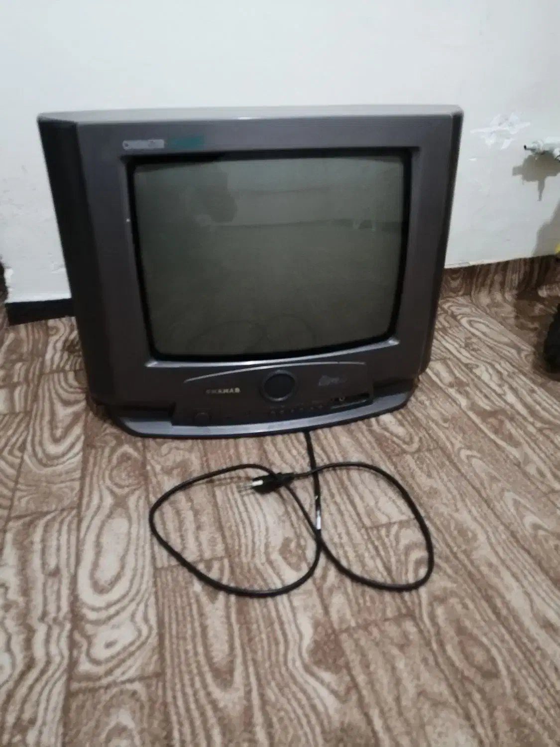 تلویزیون|تلویزیون و پروژکتور|رباطکریم, مسکن مهر آبشناسان|دیوار