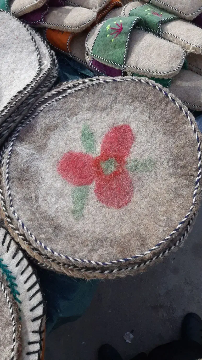 دمپایی نمدی با خواص درمانی مخصوص پاییز و زمستان|پادری|مشهد, حسین‌آباد|دیوار