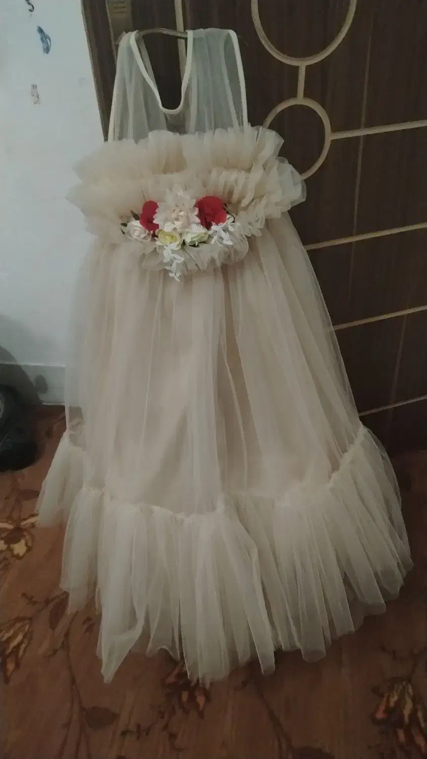 لباس عروس دختر بچه|لباس|نجفآباد, یزدانشهر|دیوار