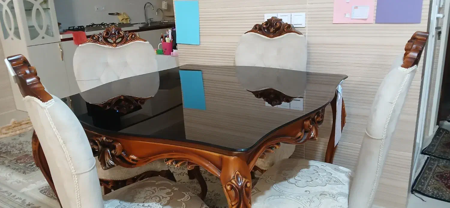 میز نهار خوری چهار نفره ۱.۵ در ۱.۵ باتخفیف|میز و صندلی غذاخوری|قم, باجک دو|دیوار