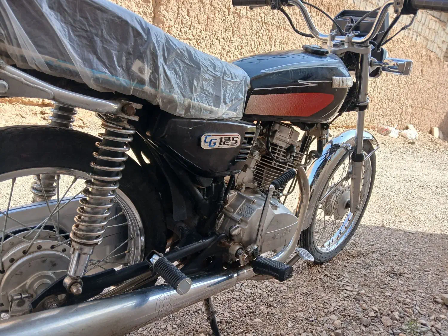 تندیس فروشی هس|مجسمه، تندیس، ماکت|تایباد, |دیوار