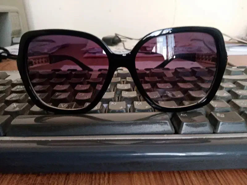 عینک افتابی زنانه طرح ال وی|زیورآلات و اکسسوری|فردیس, ثابتی|دیوار