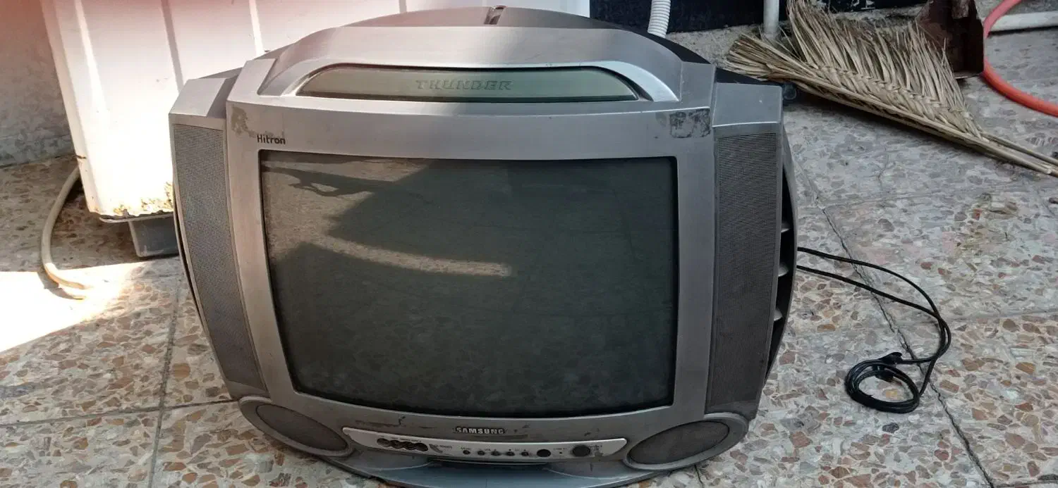 تلوزیون|تلویزیون و پروژکتور|باوی, |دیوار