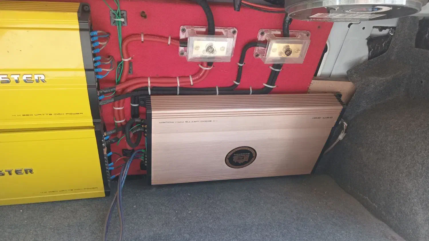 سیستم صوتی خودرو|قطعات یدکی و لوازم جانبی|یزد, |دیوار