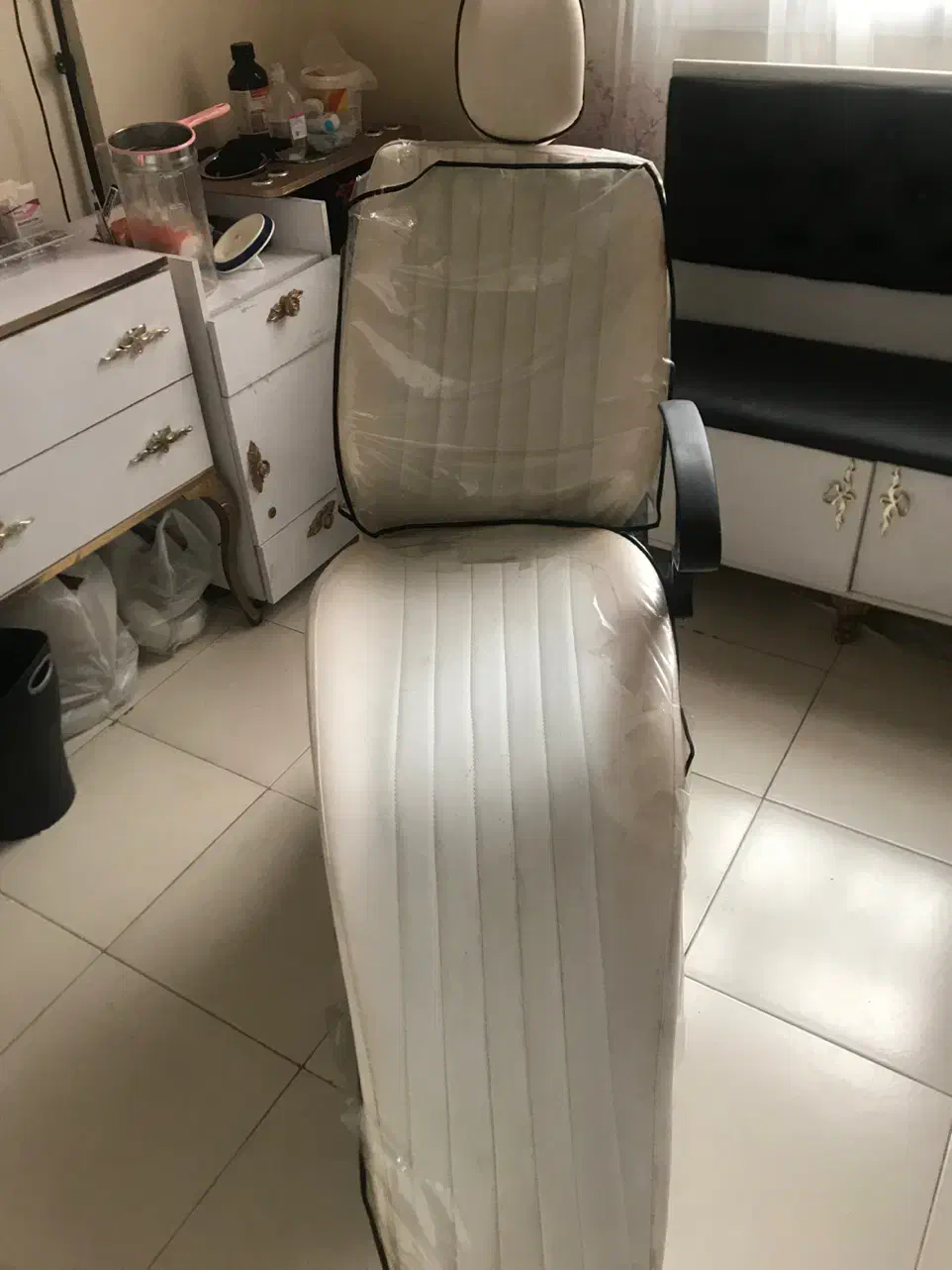 صندلی تخت شو اصلاح.|آرایشگاه و سالنهای زیبایی|کرج, گوهردشت|دیوار