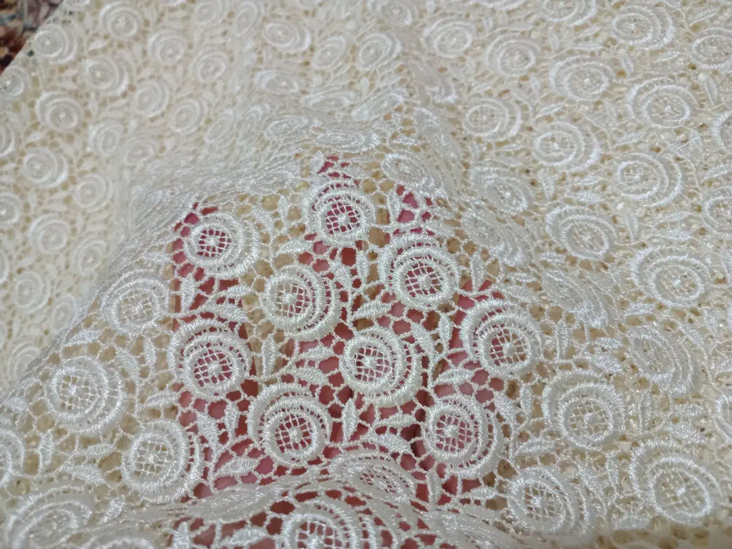 پارچه مجلسی گیپور|لباس|زنجان, |دیوار