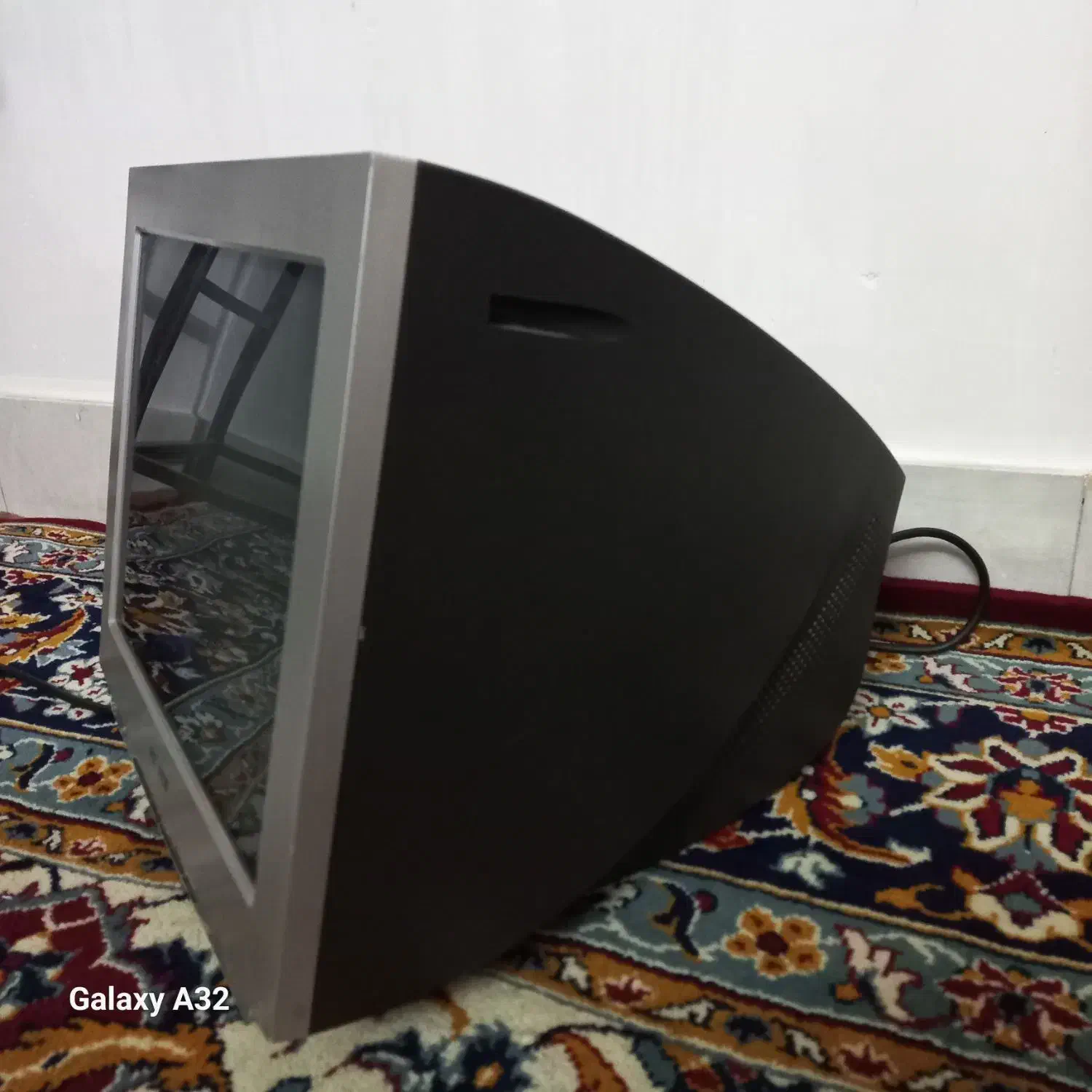 مانیتور|رایانه رومیزی|بروجرد, |دیوار