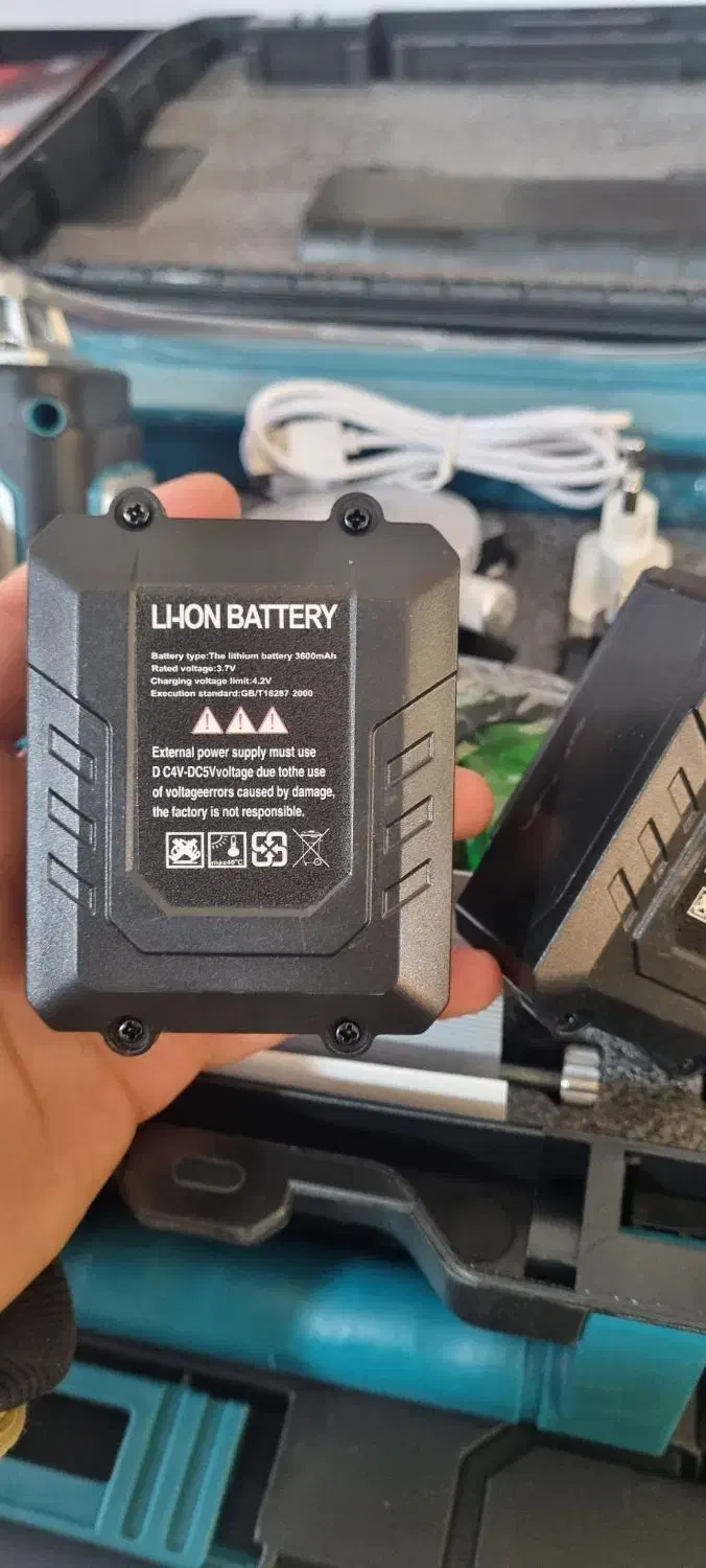 تراز لیزری 4 بعدی ماکوتا مدل جدید 2025|ابزارآلات|قم, بکایی|دیوار