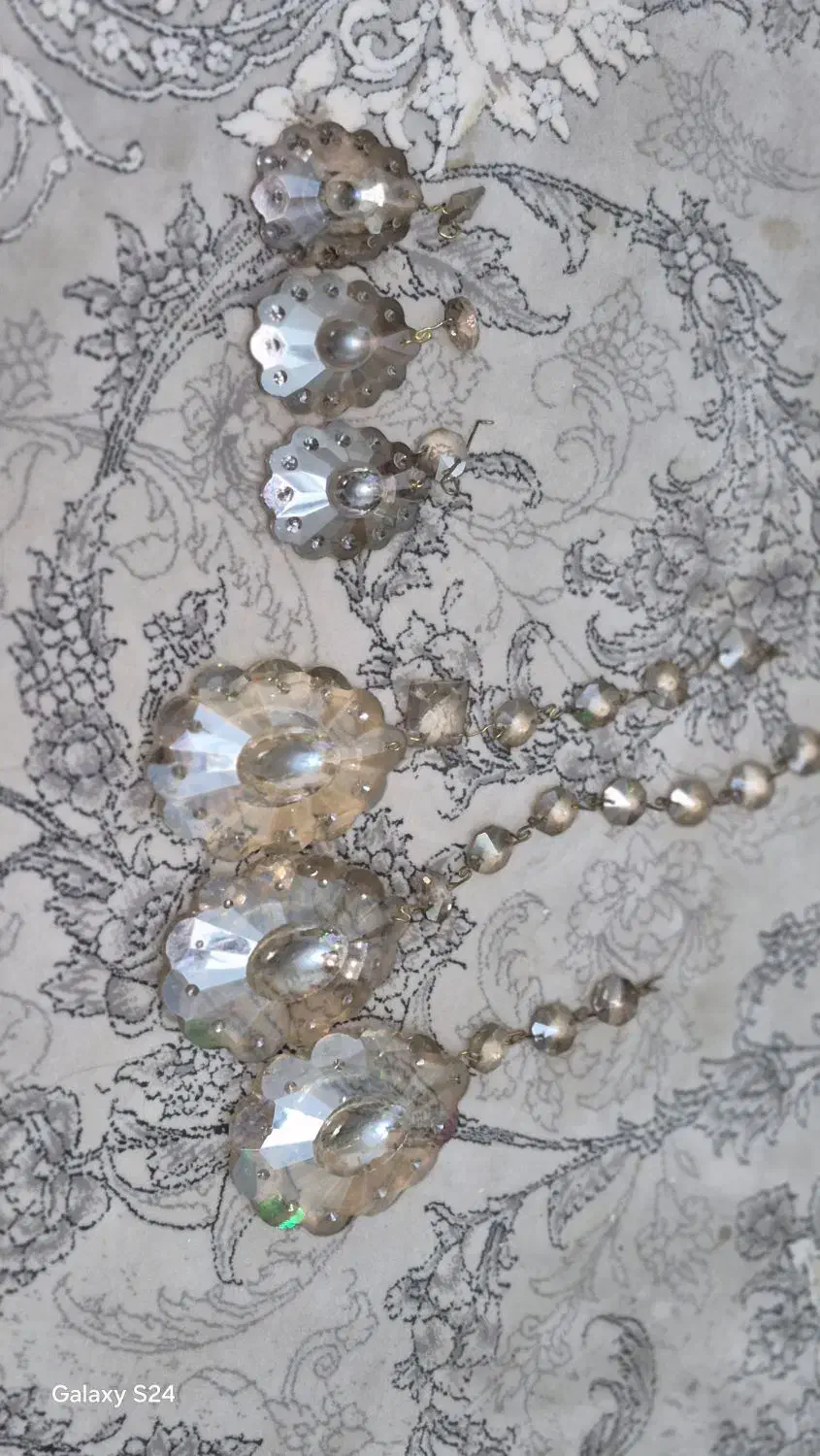 لاله و کریستال و ریسه لوستر|لوستر و چراغ آویز|کرج, حصارک پایین|دیوار