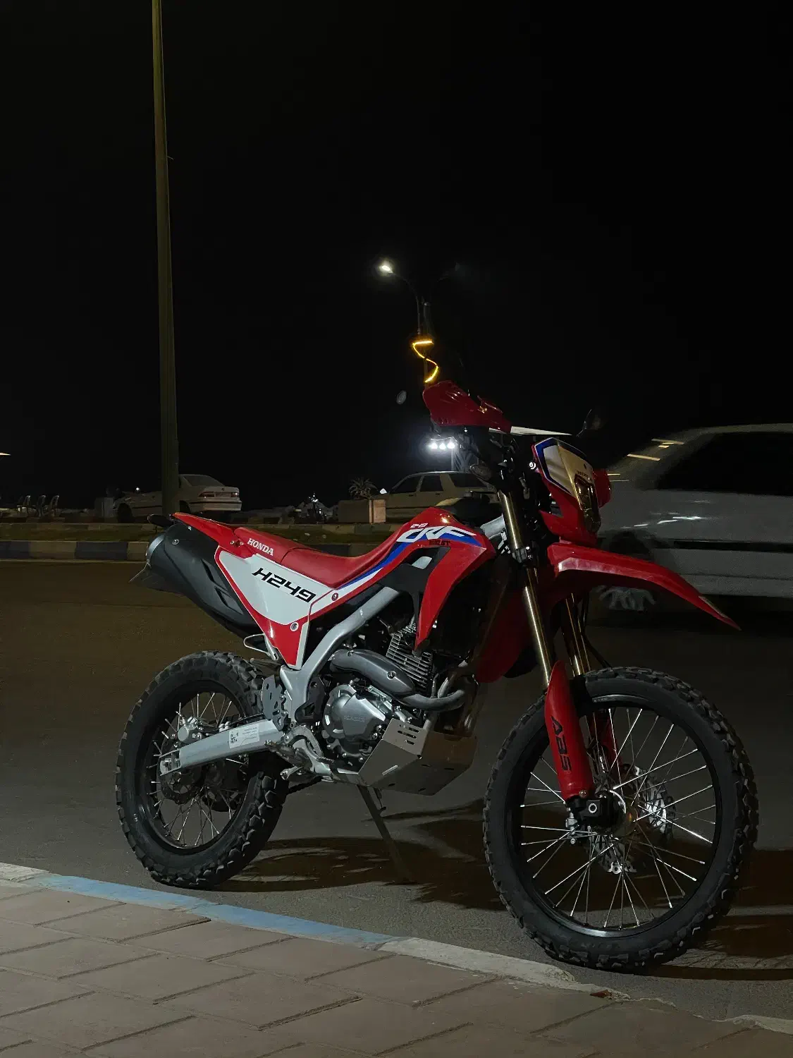 تریل طرح سی ار اف|موتورسیکلت|بندرعباس, |دیوار