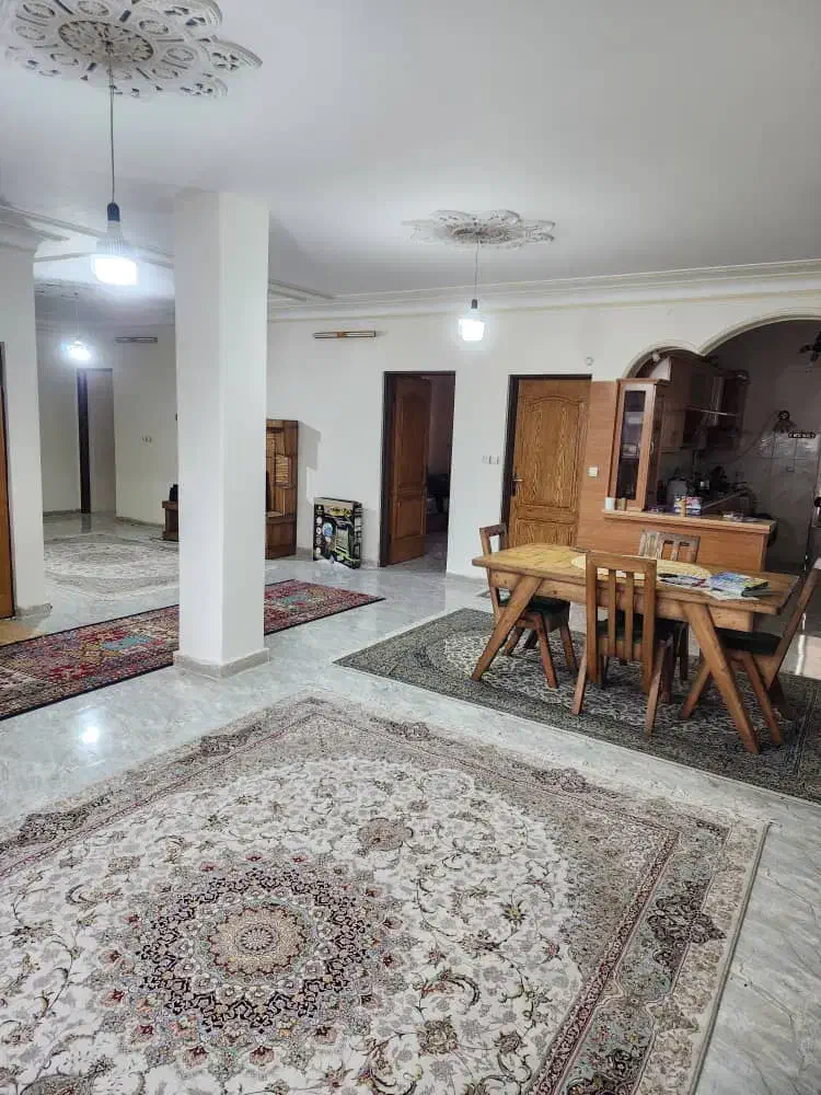 فروش واحد ۱۲۷ متری طبقه سوم نزدیک ساحل|فروش آپارتمان|رودسر, |دیوار