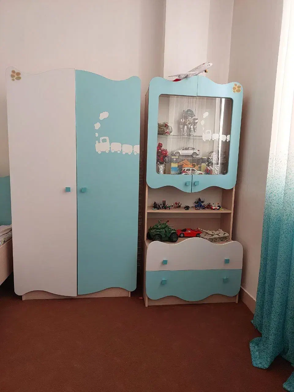 سرویس تخت و کمد بوفه کودک|تخت و سرویس خواب|زنجان, |دیوار