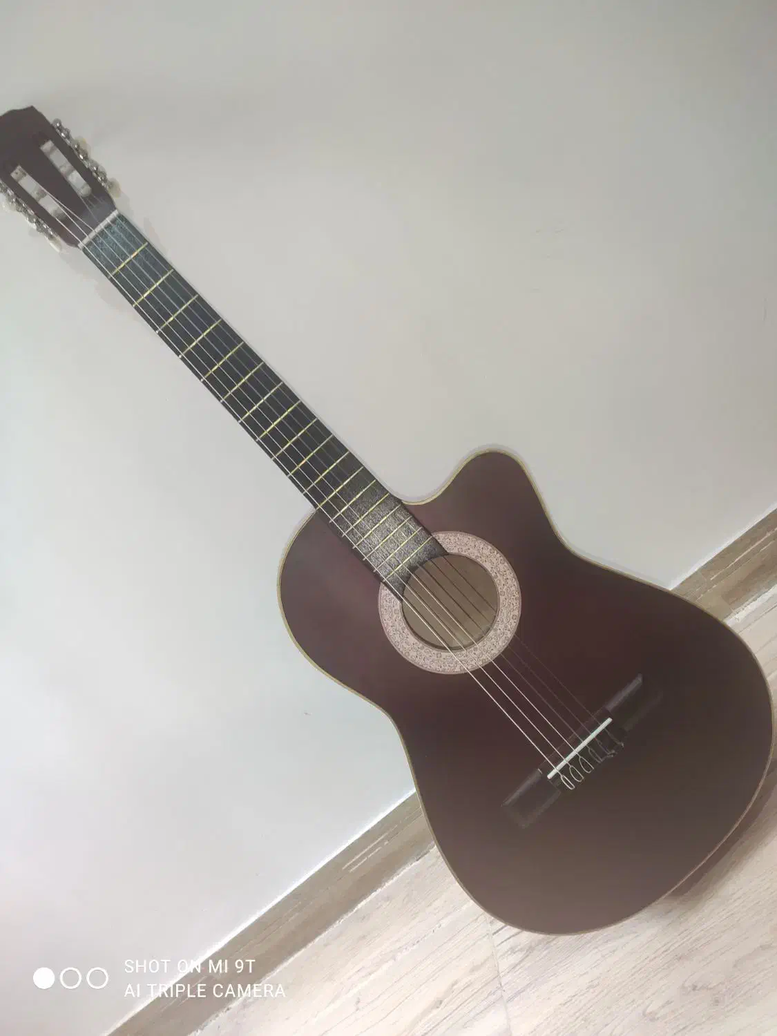 فروش گیتار|گیتار، بیس، امپلیفایر|بم, |دیوار