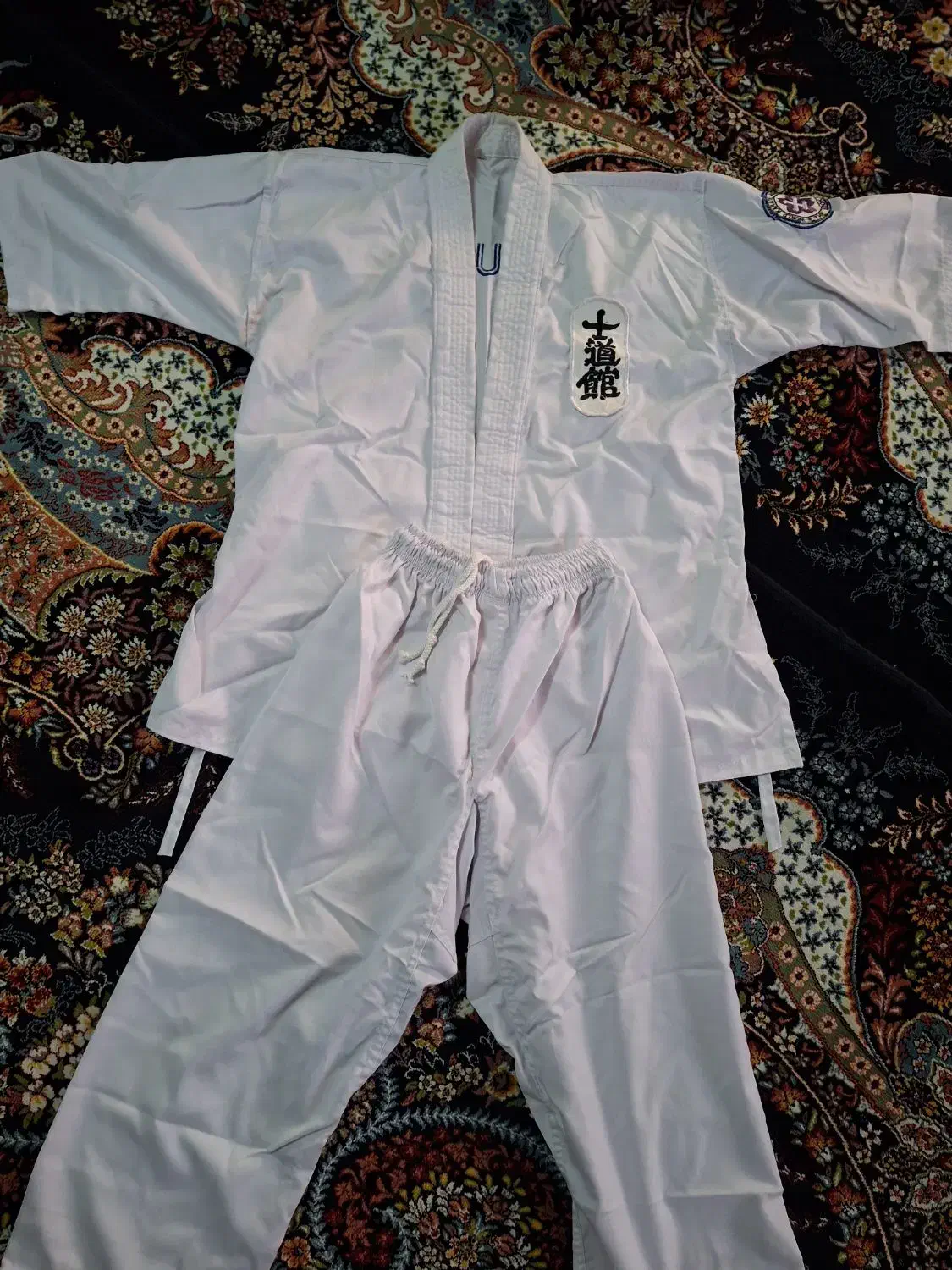 لباس کاراته در حد نو جنس عالی|لباس|باغستان, |دیوار