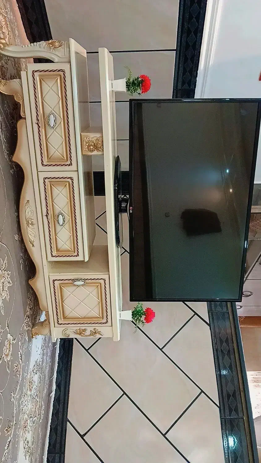 تلویزیون 42ال جی|تلویزیون و پروژکتور|نورآباد, |دیوار