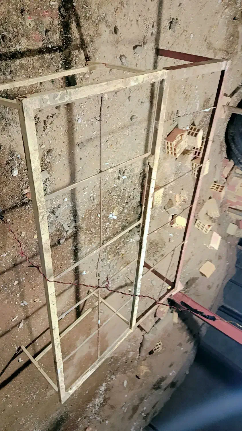 تخت|تخت و سرویس خواب|زابل, |دیوار