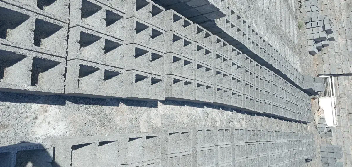 بلوک استخر ودیوارکشی ،سبک وسنگین،لوله سیمانی ودرب|مصالح و تجهیزات ساختمان|صوفیان, |دیوار