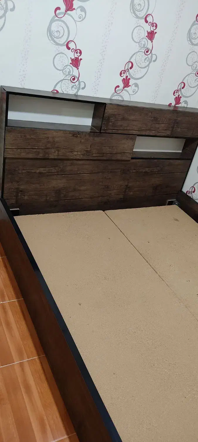 تخت دو نفره|تخت و سرویس خواب|قدس, شهر‌قدس|دیوار