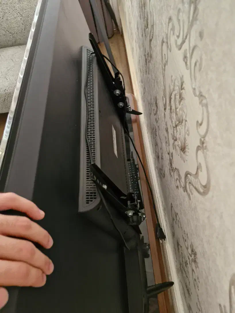 تلویزیون هیمالیا 43 اینچ|تلویزیون و پروژکتور|یزد, |دیوار